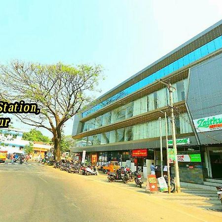 Tirur Tourist Home Extérieur photo