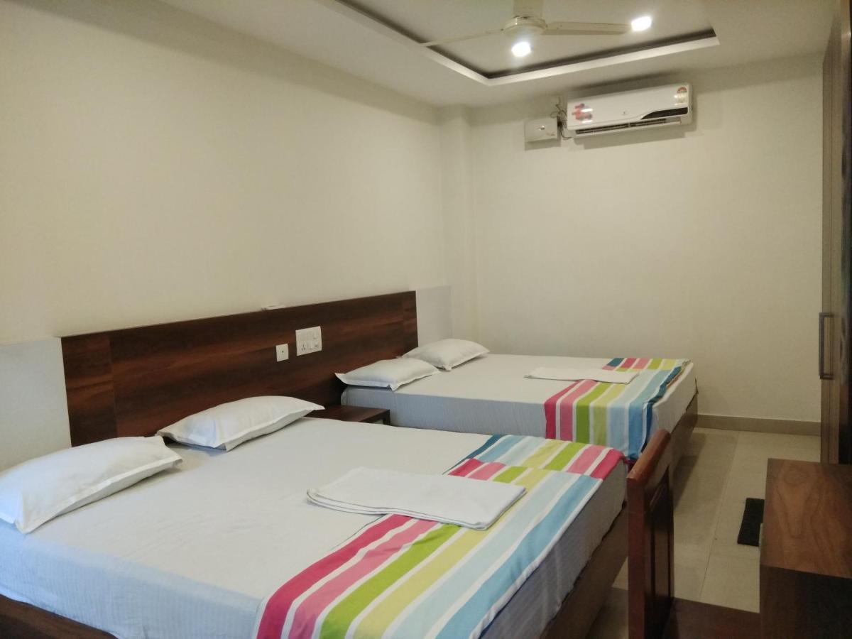 Tirur Tourist Home Extérieur photo